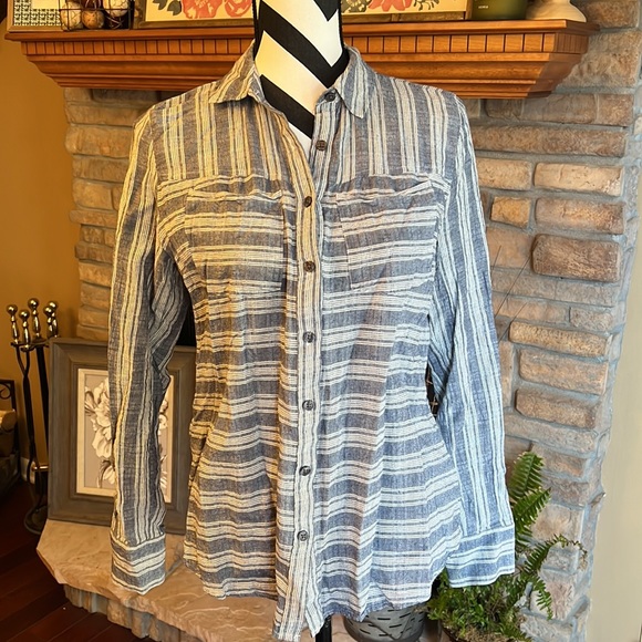 10‎ Crosby Derek Lam striped button down shirt - Picture 4 of 8